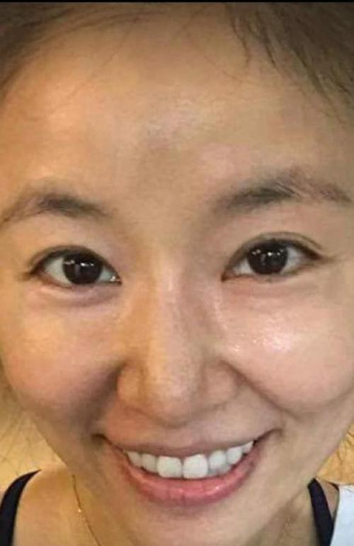 成包公舒淇满脸斑张予曦成无眉大侠凯发入口明星卸妆大变样杨超越黑(图6)