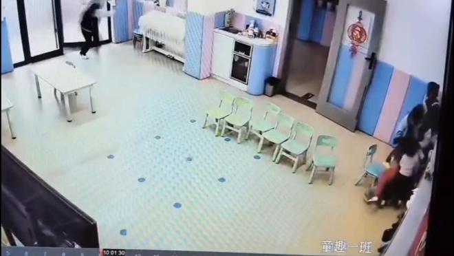生后续来了！网友表示：这嘉奖是不是低了k8凯发国际登录地震中高中生背起同学逃(图15)